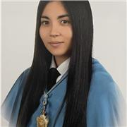 Profesora de primaria y ESO, para primaria apta para cualquier materia y la ESO para matemáticas, economía, filosofía e historia